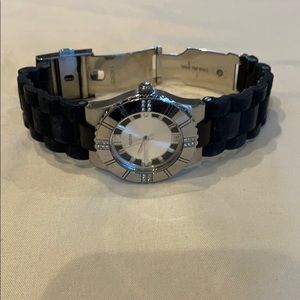 Elegant Guess Watch
